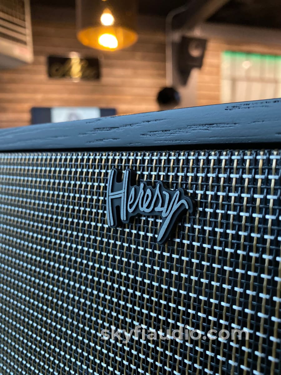 Klipsch Heresy Iv Heritage Series Speakers (Pair) - New In Box