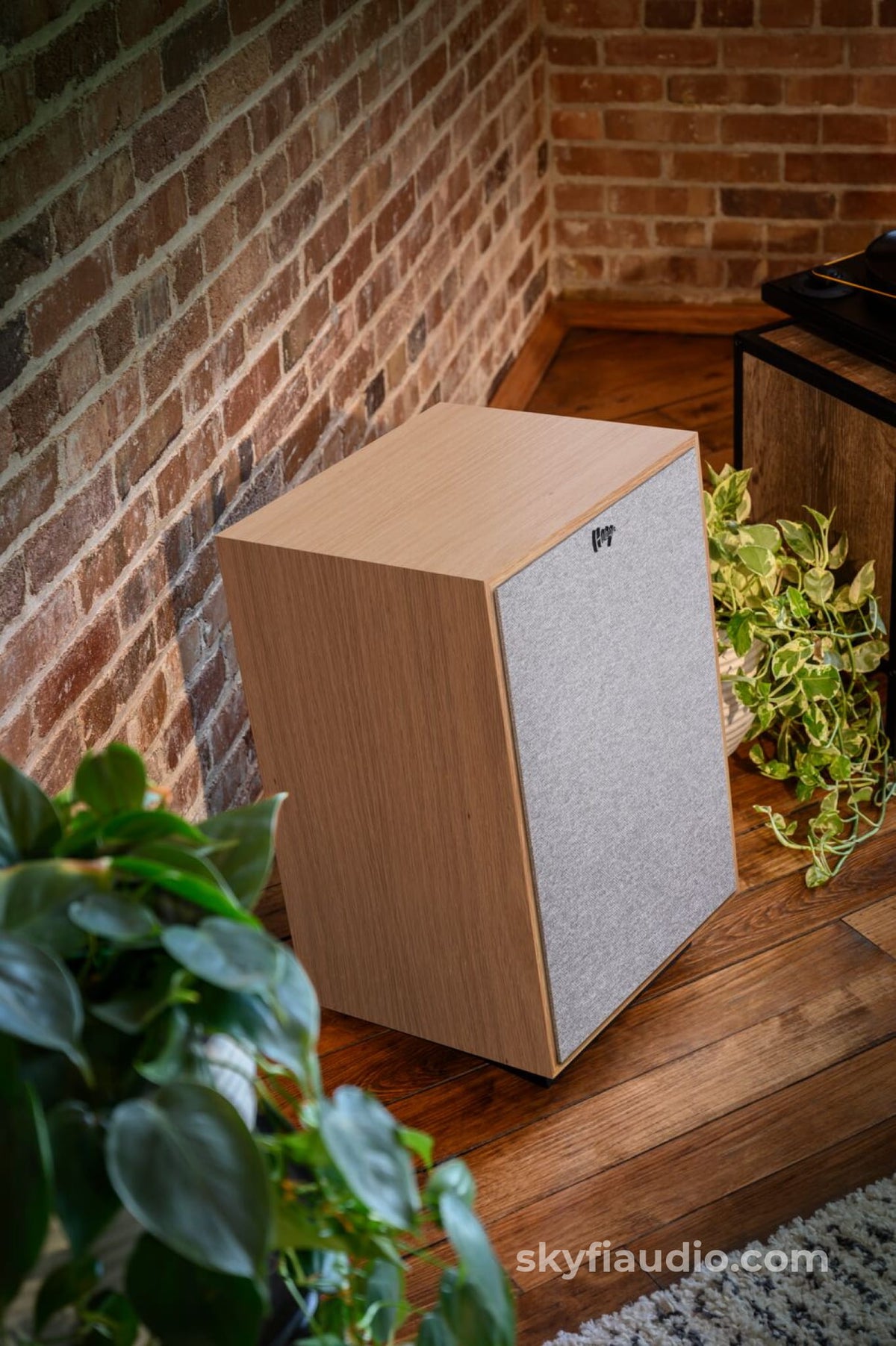Klipsch Heresy IV Heritage Series Speakers (Pair) - NEW w/Free Shipping Speakers