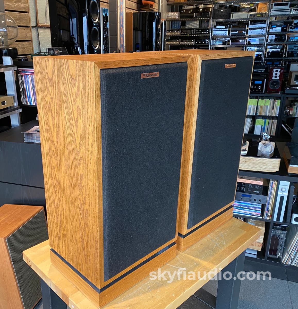 Klipsch Quartet Vintage Floor Standing Speakers - Oak Oil Finish