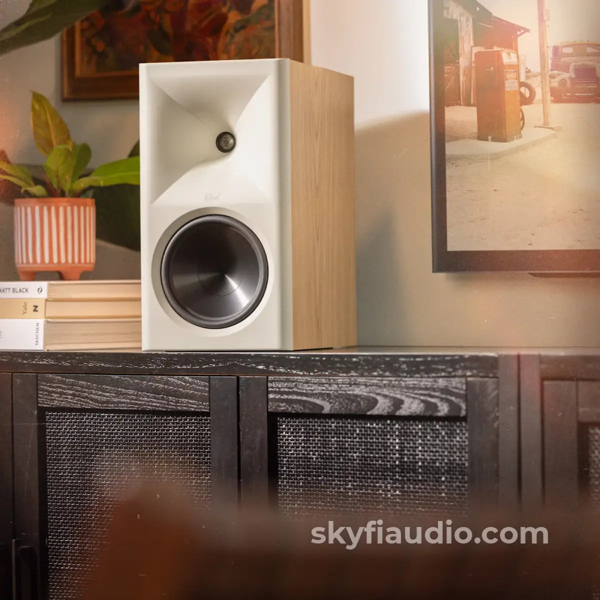 Klipsch ’The Sevens II’ Powered Speakers W/Phono and Streaming - NEW Speakers