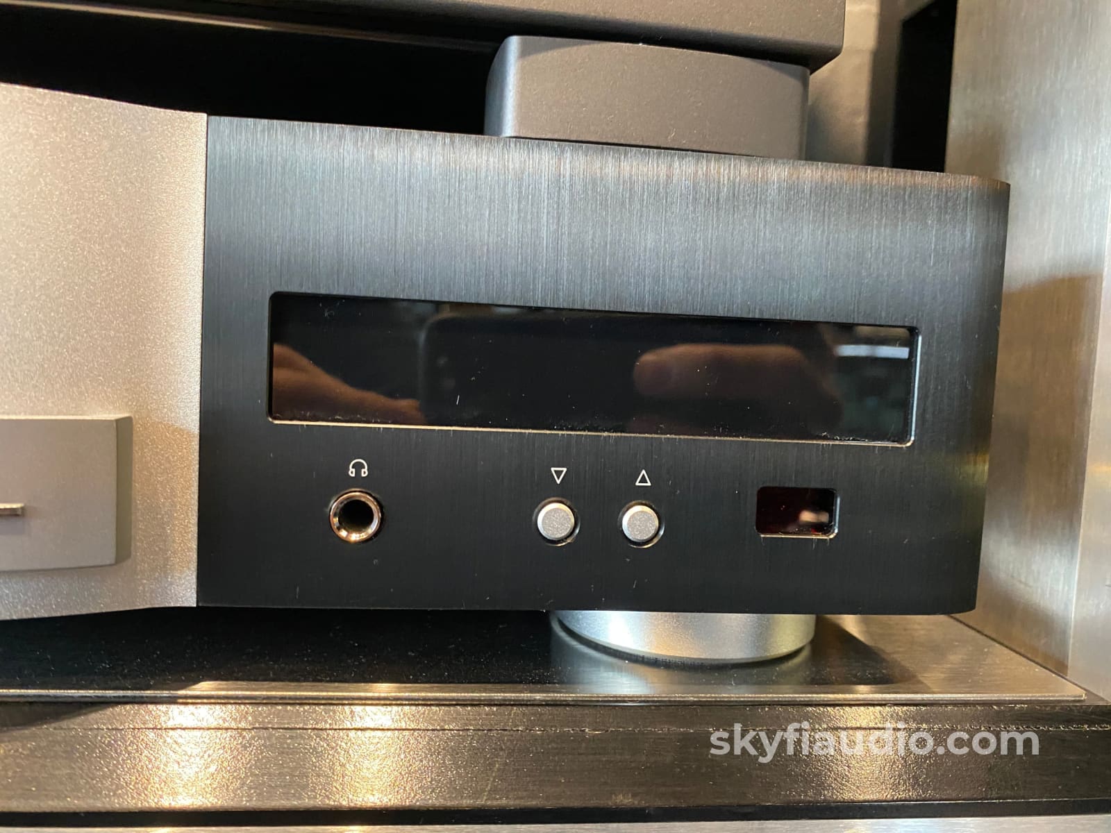 Krell Illusion Ii Digital Stereo Preamp With 24 Bit/192Khz Lpcm Module Preamplifier