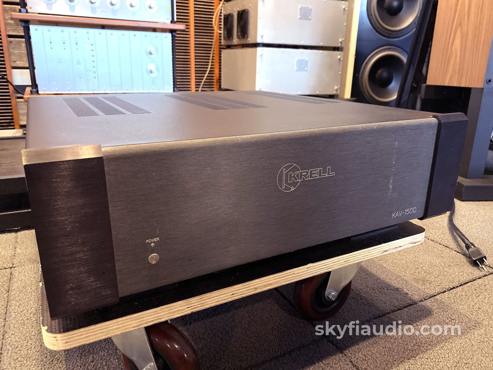 Krell Kav-1500 Five-Channel Home Theater Amplifier