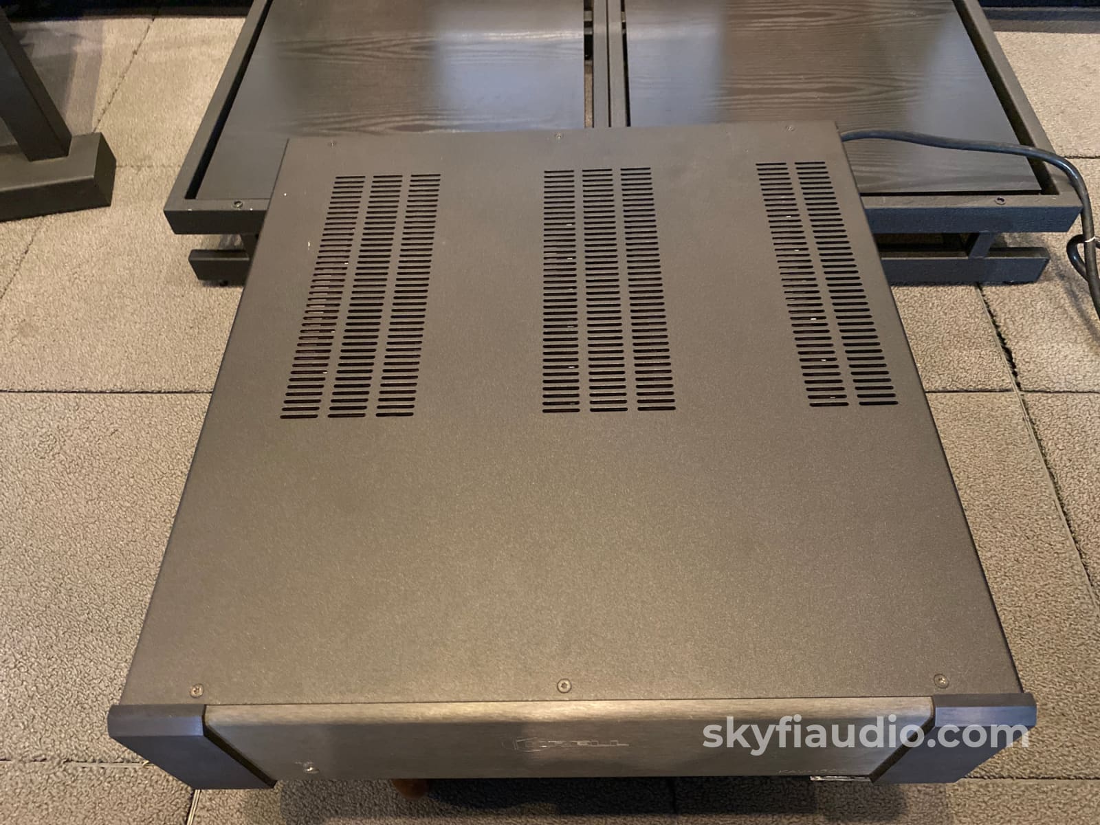 Krell Kav-1500 Five-Channel Home Theater Amplifier
