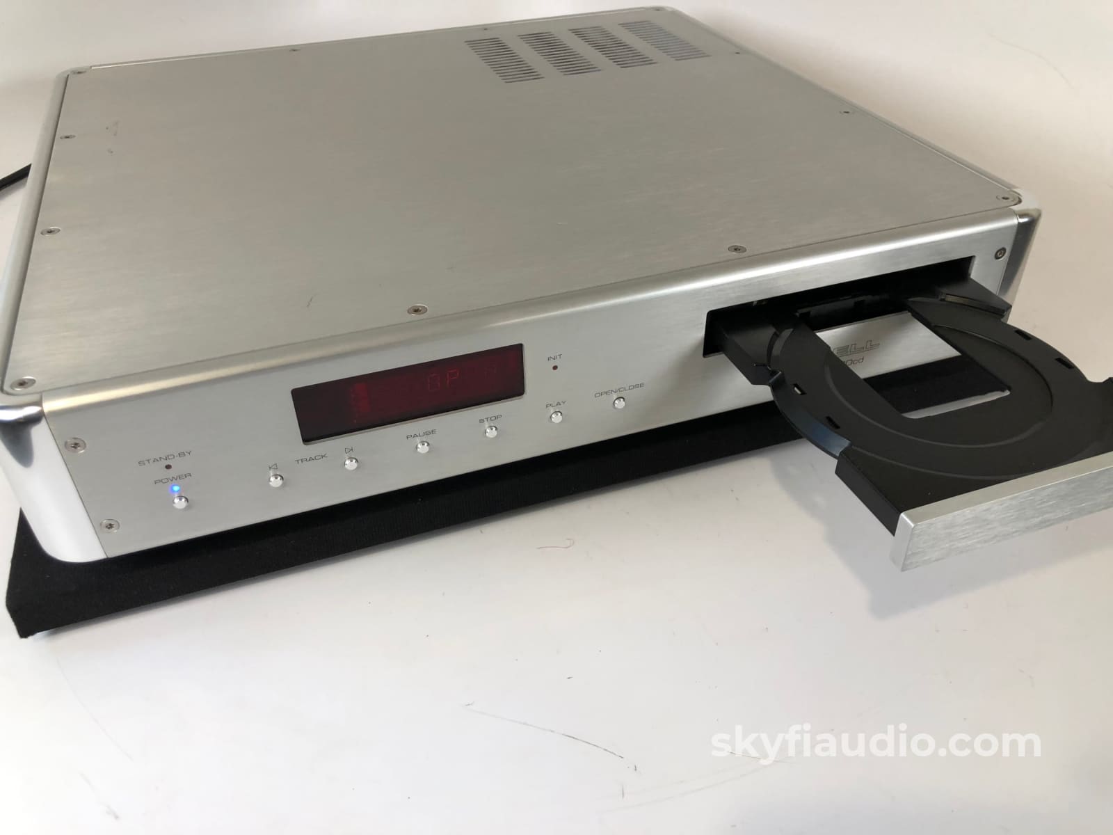 Krell Kav-280Cd Cd Player With Quad 24-Bit Burr-Brown Pcm-1704S (A) + Digital