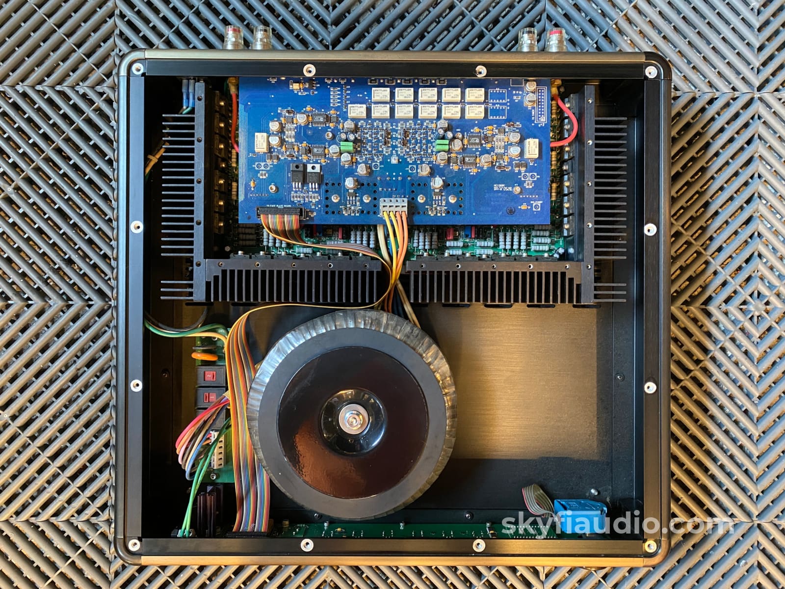 Krell KAV-400xi Integrated Amplifier, Customized and Factory Serviced