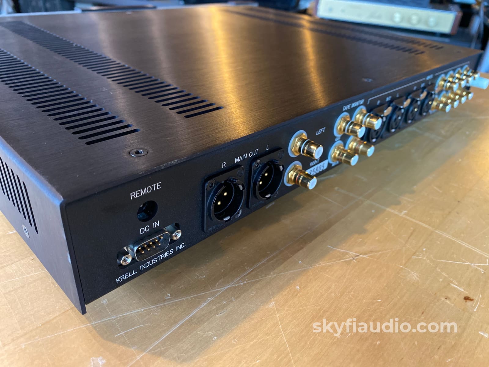 Krell Krc Preamplifier With Separate Power Supply