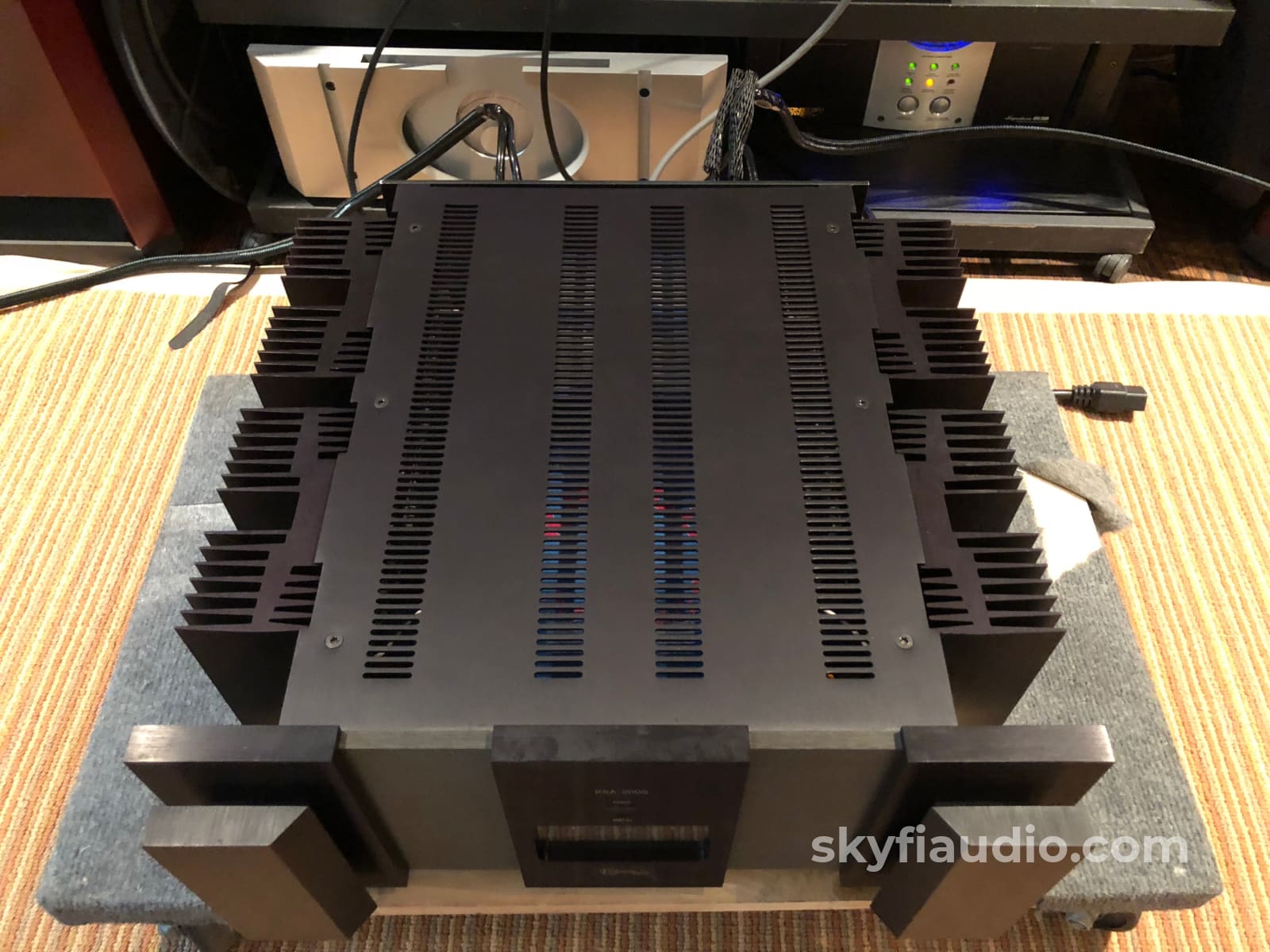 Krell KSA-200S - 200W Solid State Amplifier - Just Serviced Krell KSA-200S - 200W Solid State Amplifier - Just Serviced