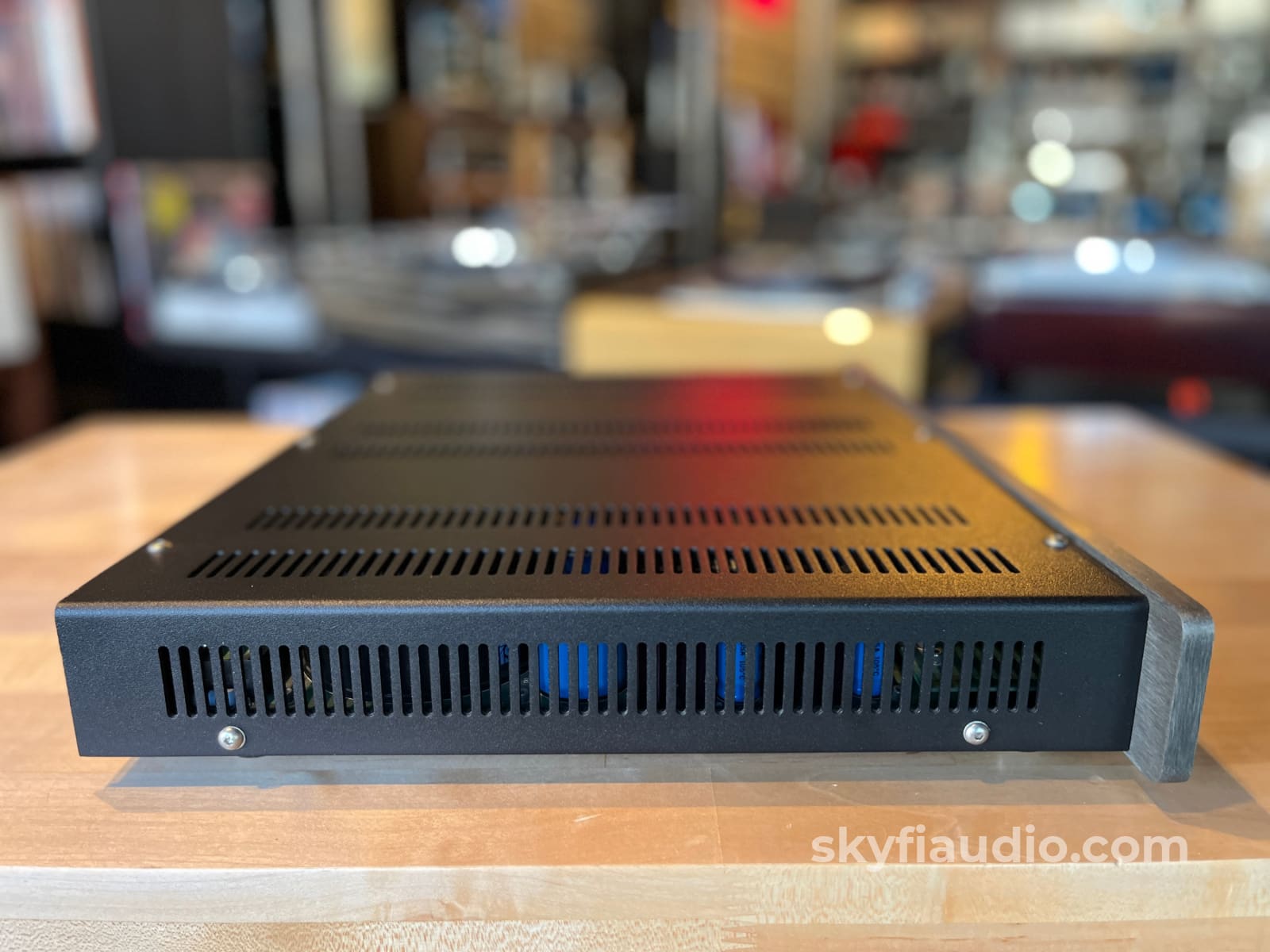 Kaerumallページ Krell KSL Balanced Solid State Preamplifier - w/ Optional Phono Card