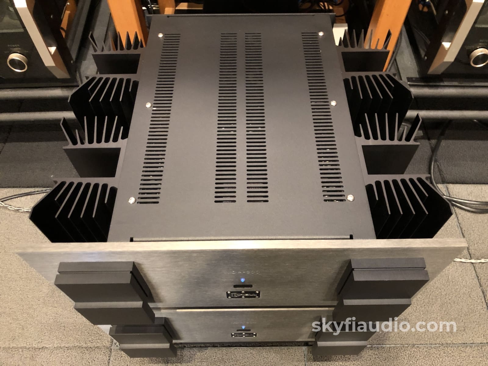 Krell Mda-300 Monoblock Amplifiers - Complete Set Near Mint 300W Amplifier