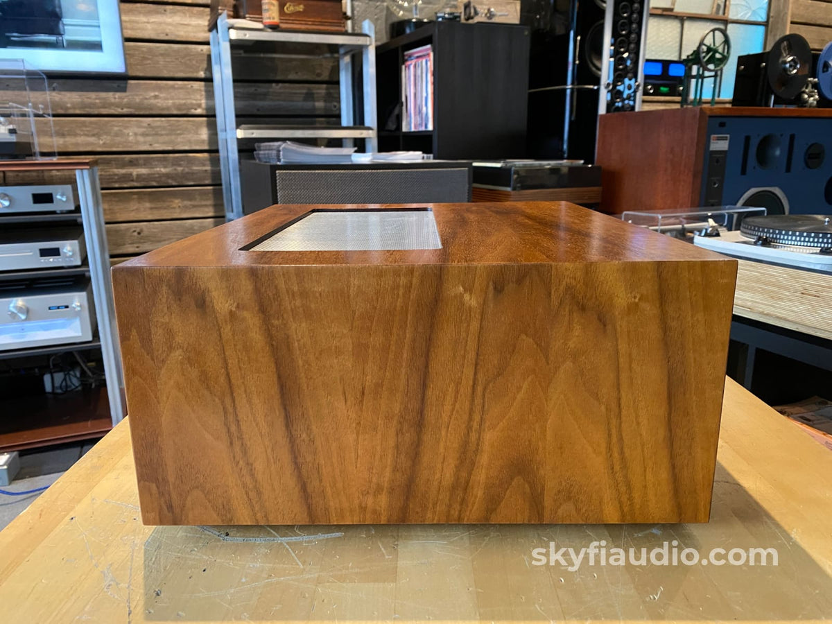L52 Reproduction Walnut Veneer Cabinet W/ 10’ 12’ Adjustable Panlocs Accessory