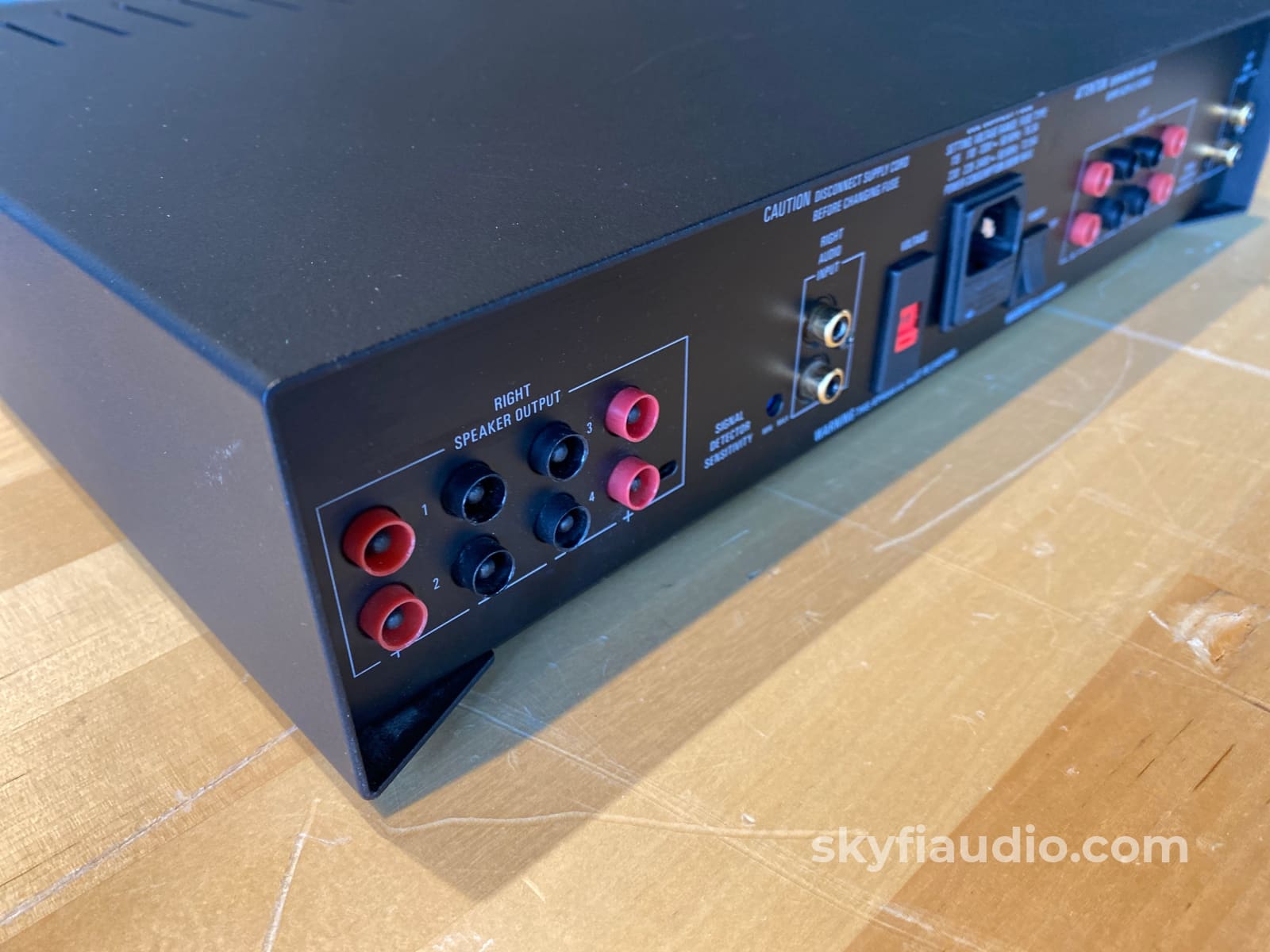 Linn Av 5105 Dual-Mono Design Amplifier - 100W X 2