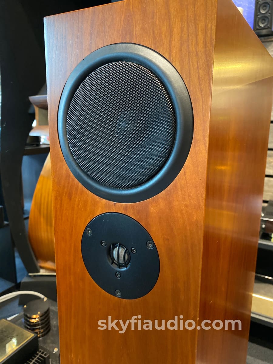 Linn Av 5140 Full-Range Floorstanding Speakers - Cherry Finish (1 Of 2)