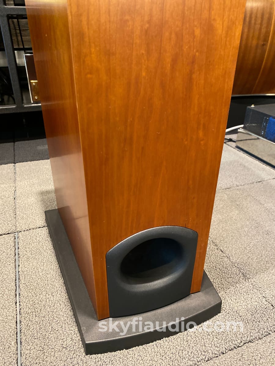 Linn Av 5140 Full-Range Floorstanding Speakers - Cherry Finish (1 Of 2)