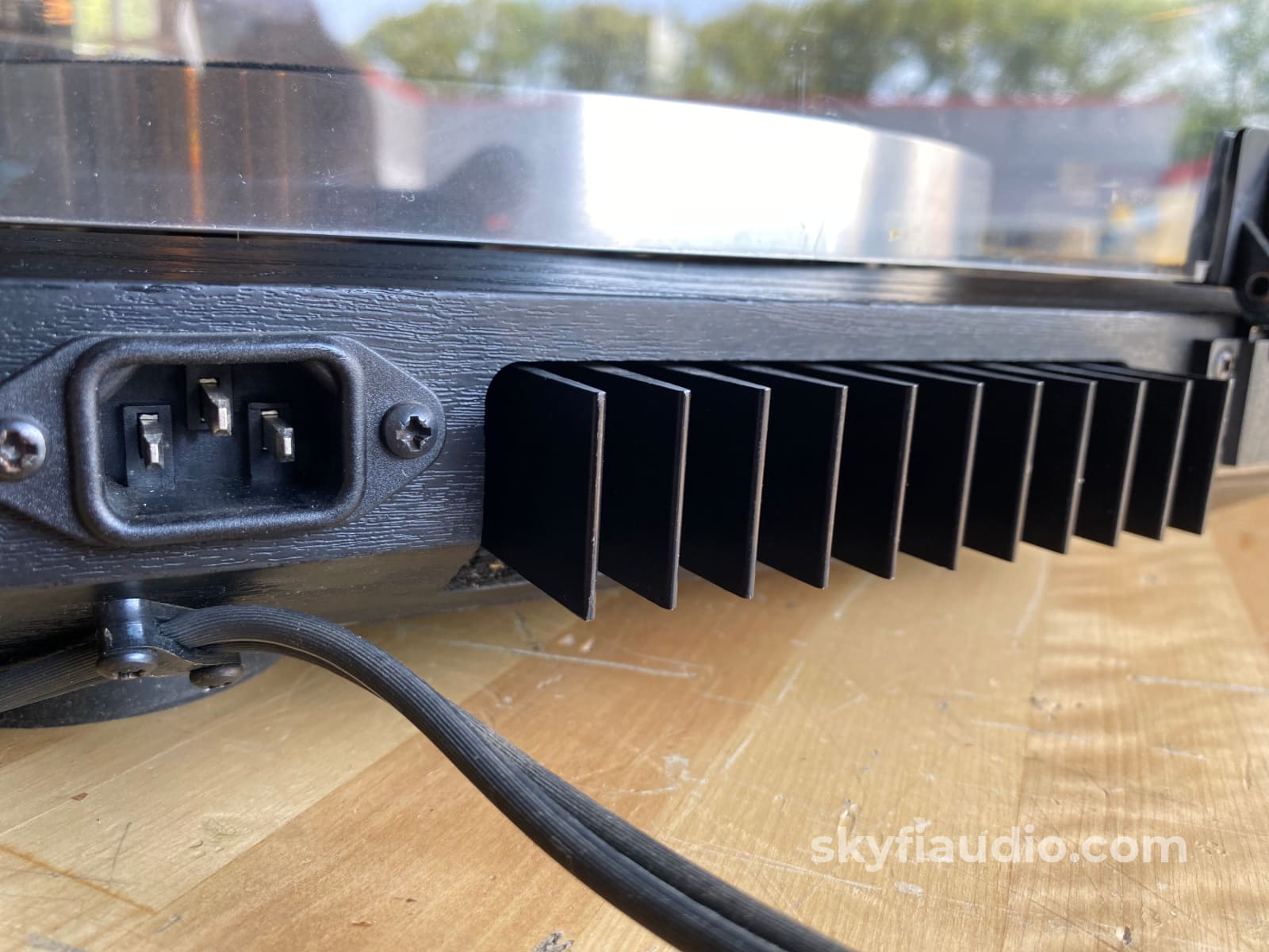 Linn Axis Turntable With Audio-Technica Cartridge - Serviced
