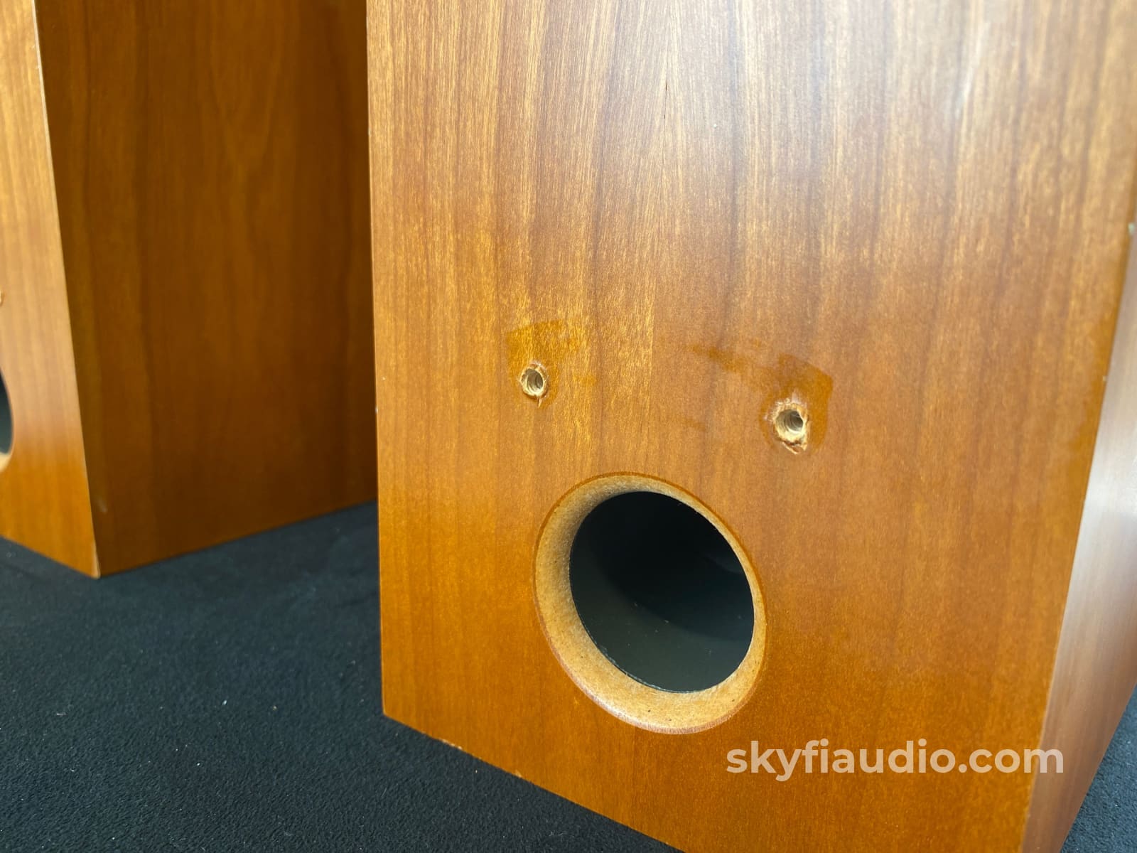 Linn Katan Bookshelf Speaker - Made In The Uk Speakers