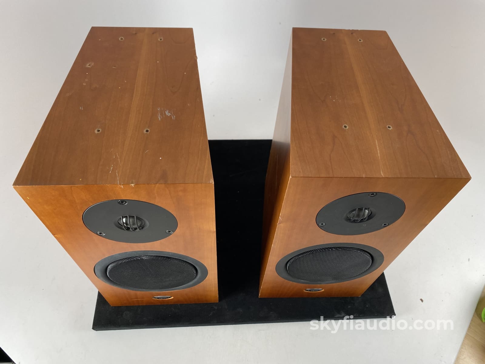 Linn Katan Bookshelf Speaker - Made In The UK