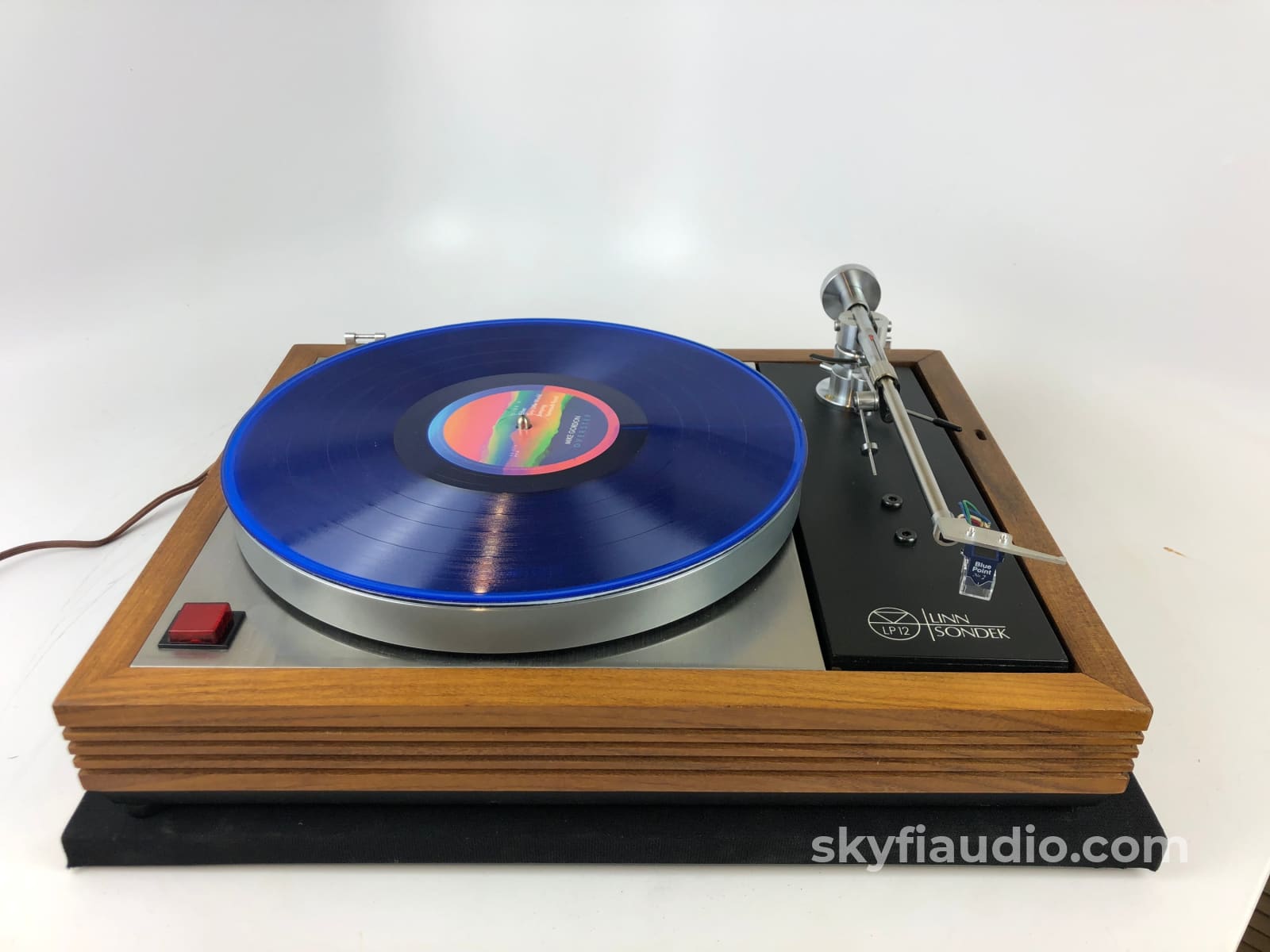 Linn Lp12 Classic Turntable With Luxman Tonearm And New Sumiko Cartridge