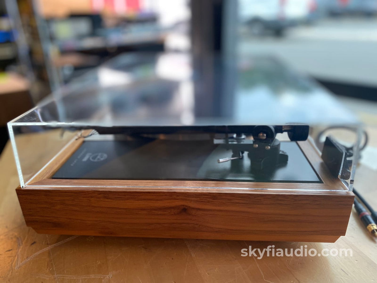 Linn Lp12 Transcription Table With Factory Lingo Power Supply And New Sumiko Mc Cartridge Turntable