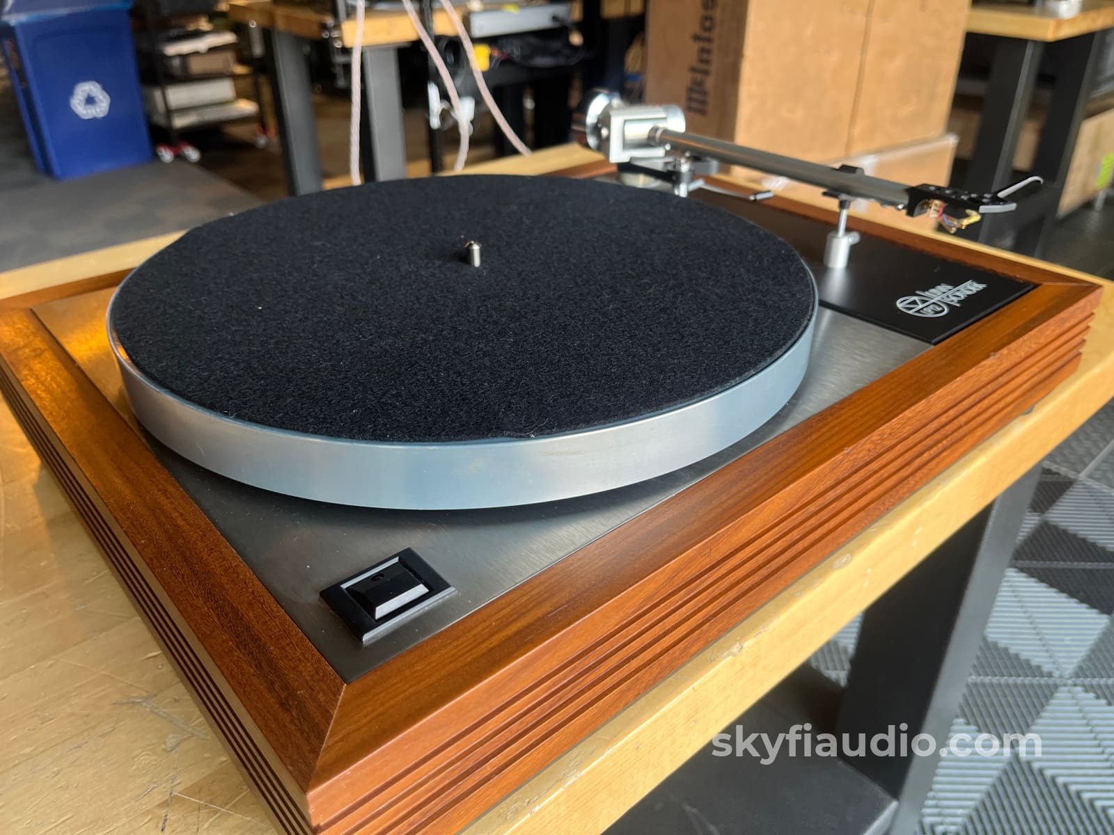 Linn Lp12 Transcription Turntable - Serviced Calibrated W/New Hana Mh Cartridge