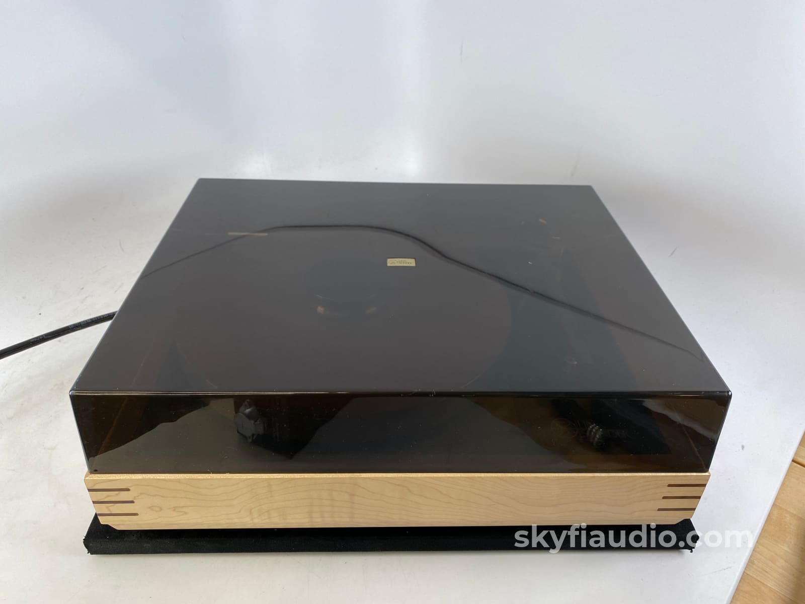 Linn Lp12 Transcription Turntable With Custom Plinth And New Sumiko Cartridge