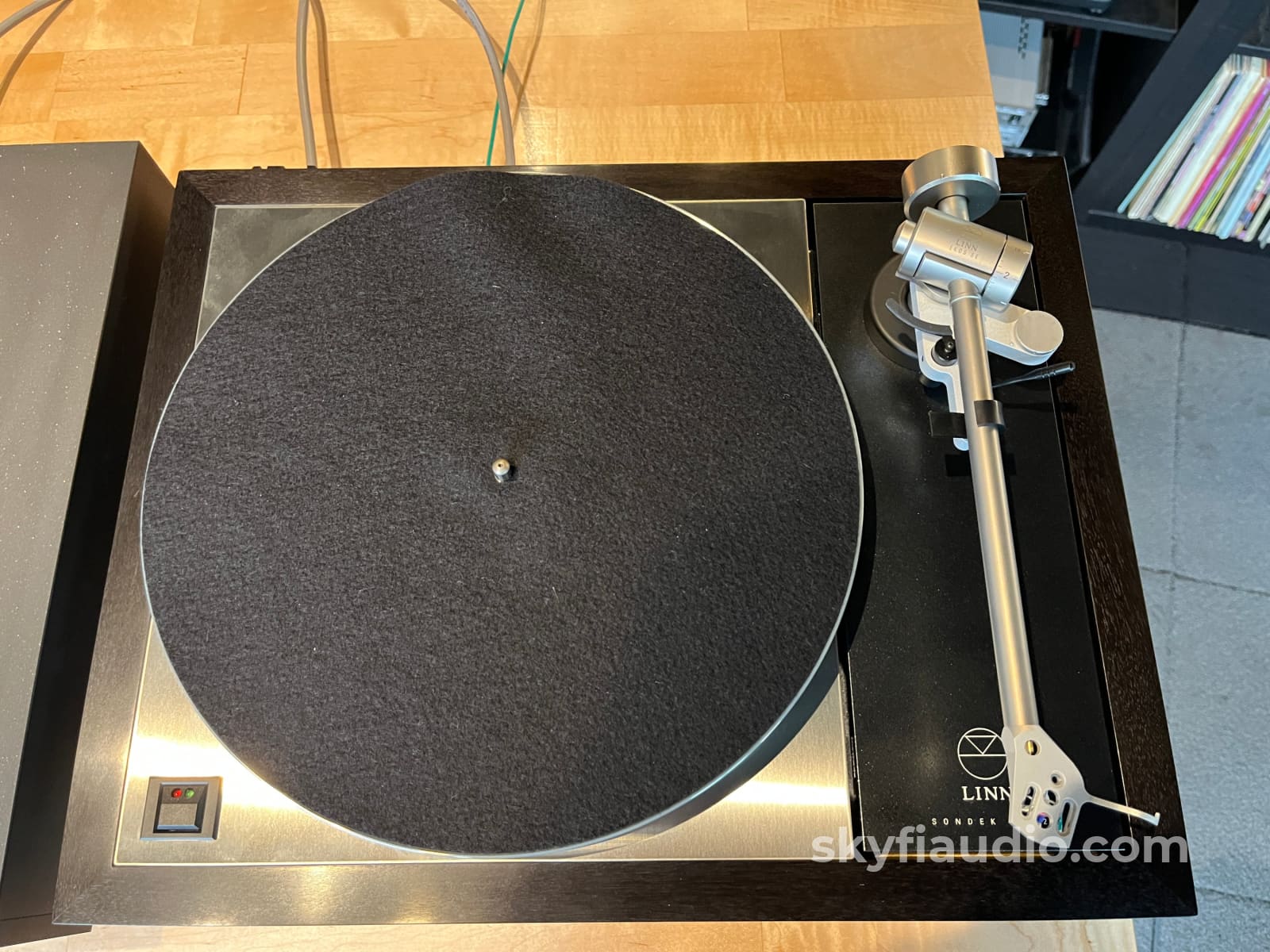 Linn LP12 Turntable - W/ Upgrades + Lyra Kleos Cartridge - Turntable