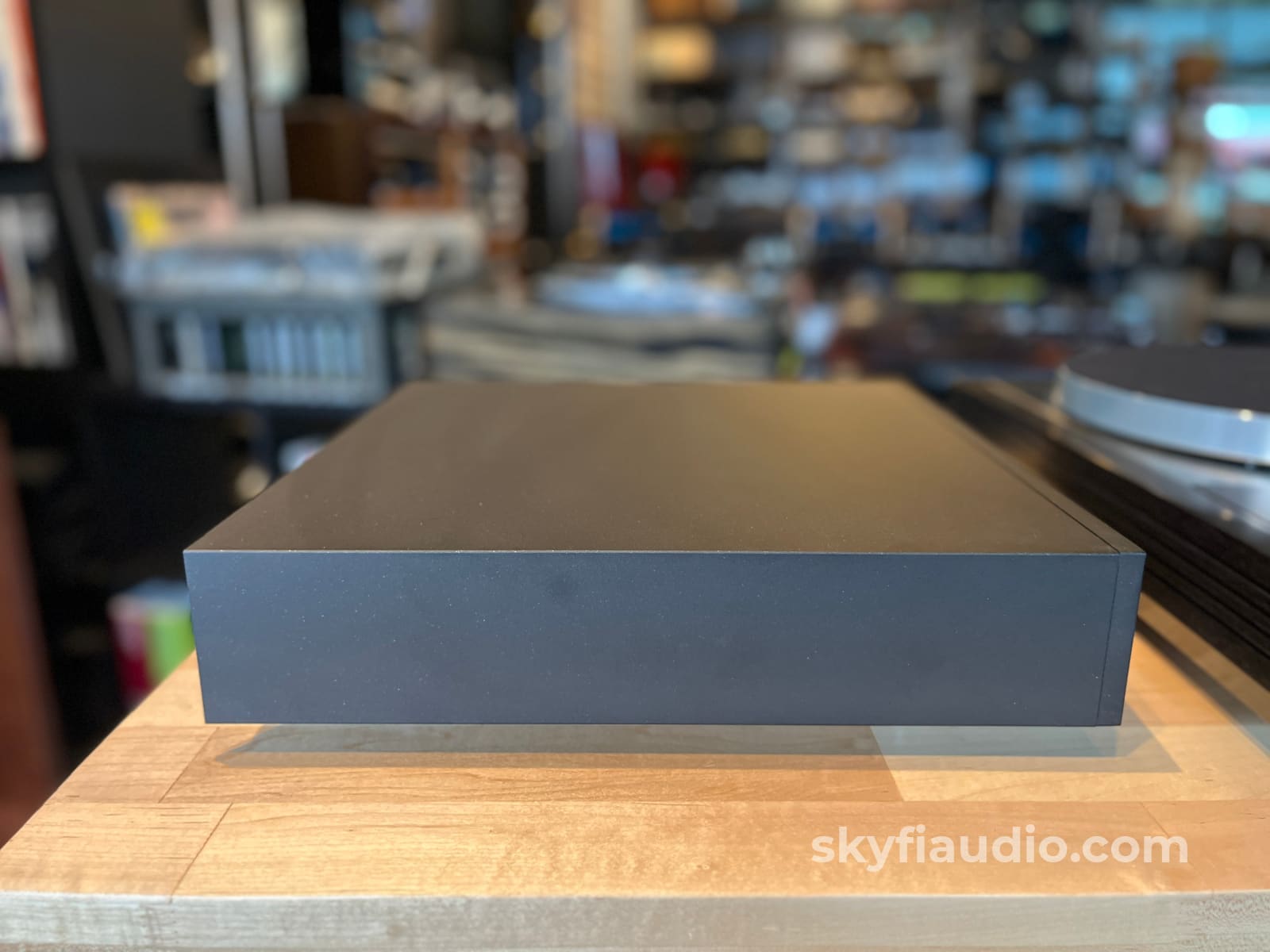 Linn LP12 Turntable - W/ Upgrades + Lyra Kleos Cartridge - Turntable
