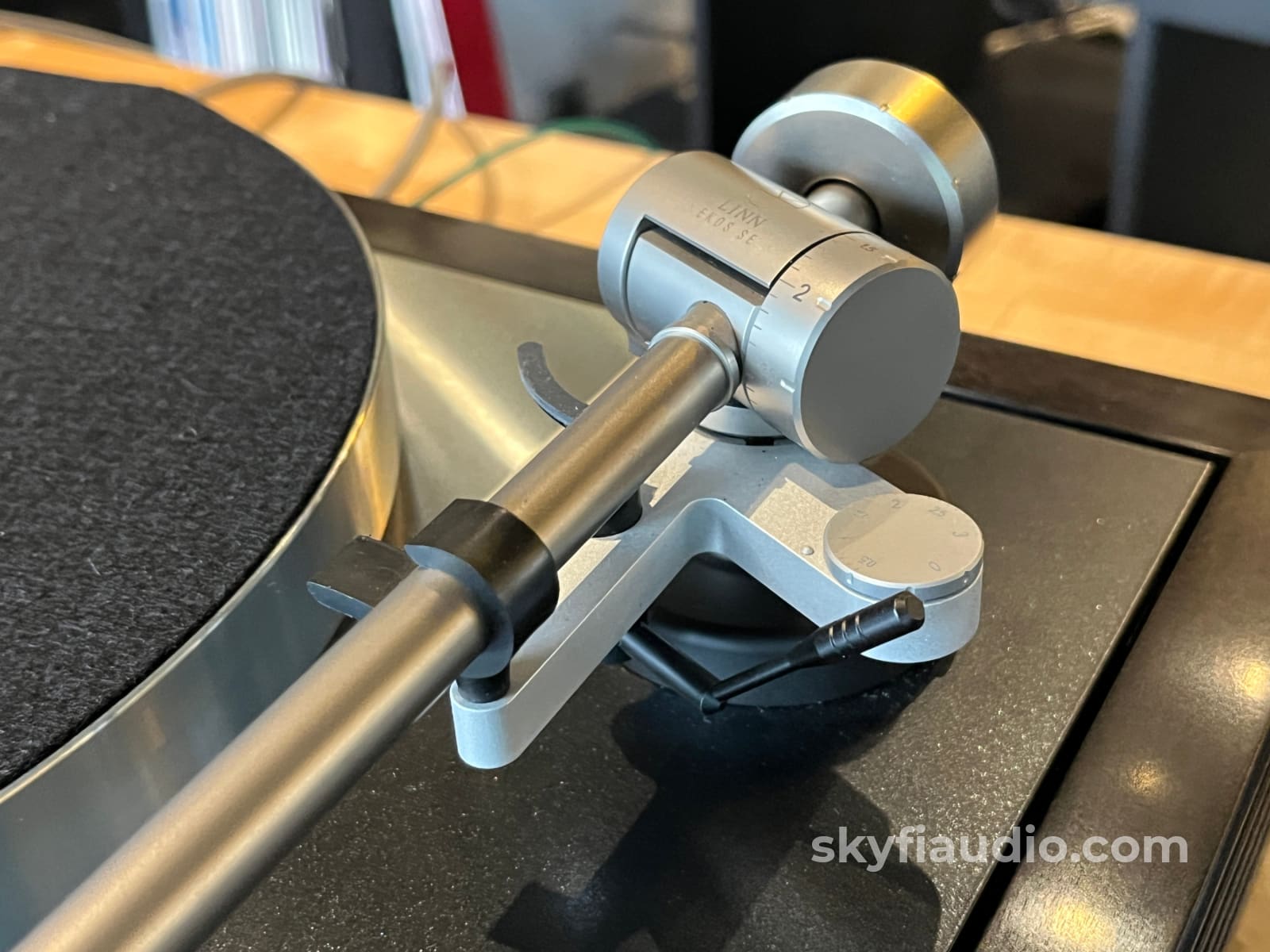 Linn LP12 Turntable - W/ Upgrades + Lyra Kleos Cartridge - Turntable