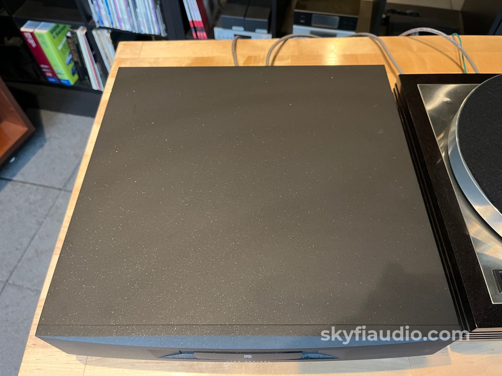 Linn LP12 Turntable - W/ Upgrades + Lyra Kleos Cartridge - Turntable