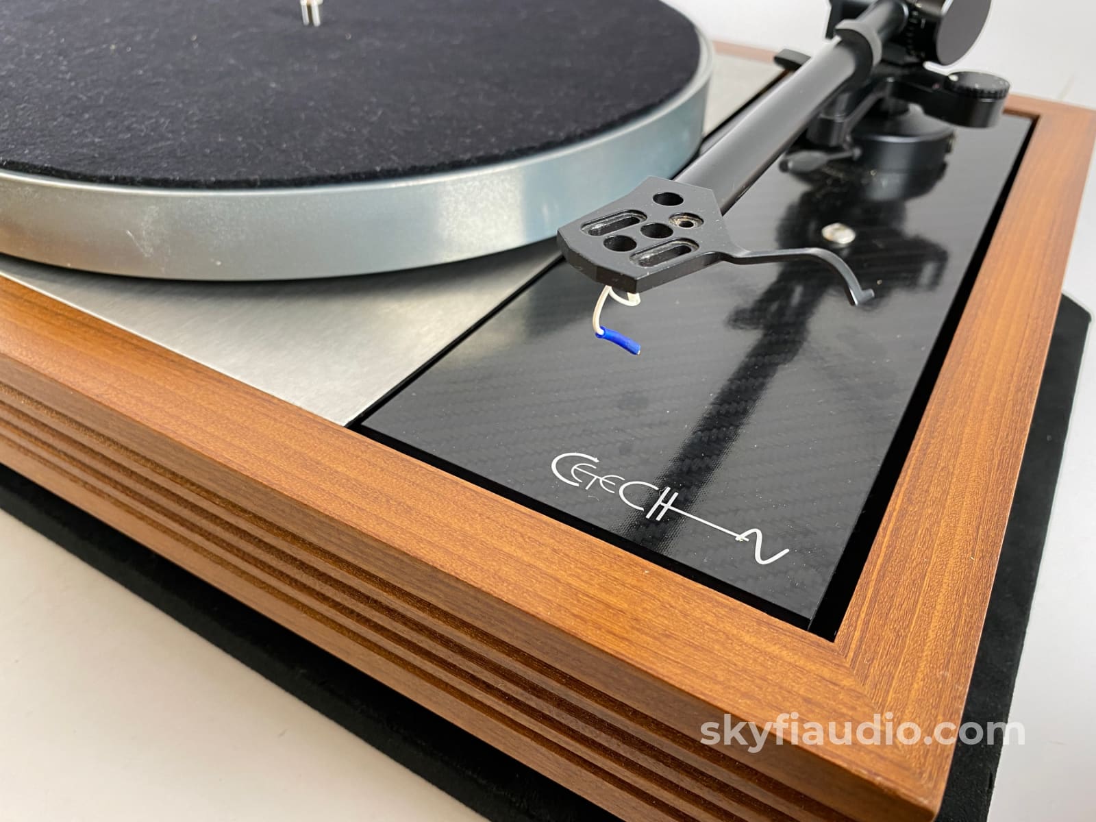 Linn Lp12 Turntable With Lingo Power Supply And New Sumiko Cartridge