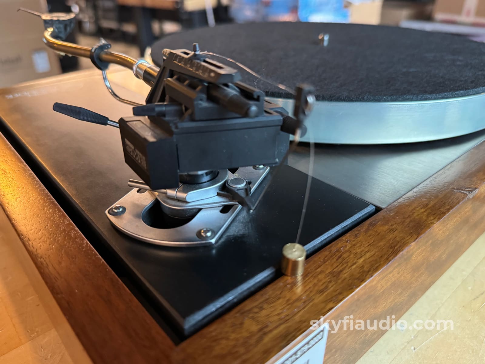 Linn Lp12 Vintage Turntable With Upgrades And Sme Tonearm