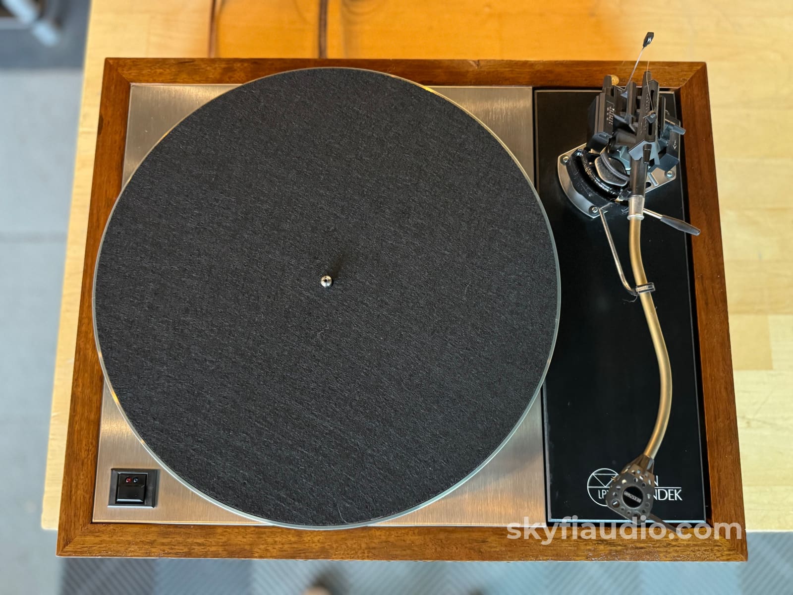 Linn Lp12 Vintage Turntable With Upgrades And Sme Tonearm