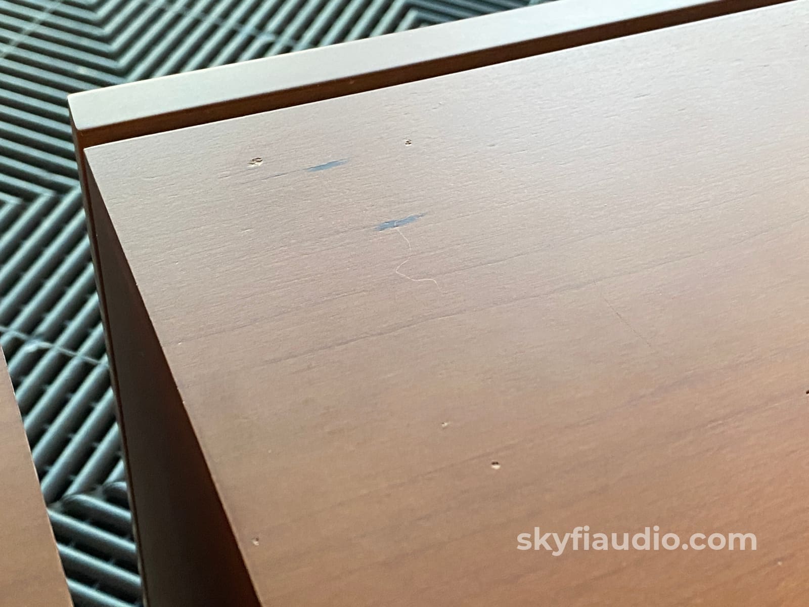Linn Tukan Bookshelf Speaker In Teak - Made The Uk Speakers