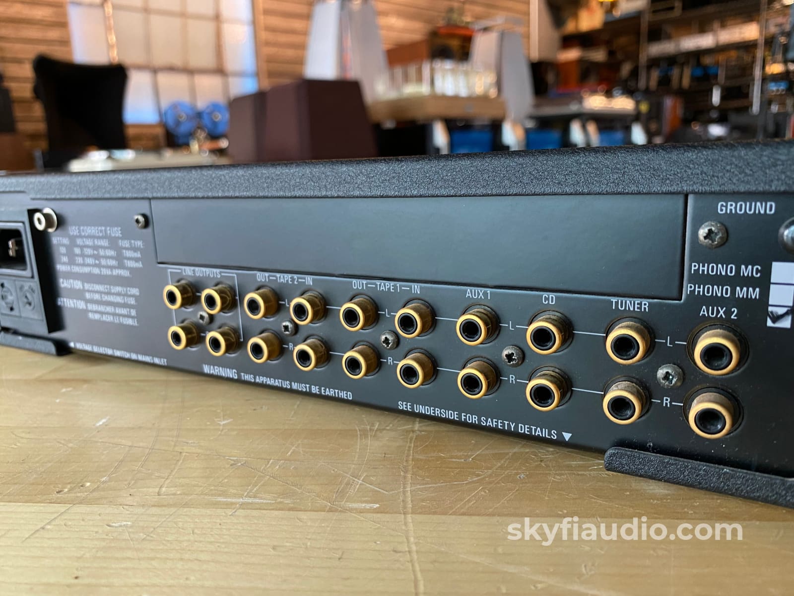 Linn Wakonda Preamplifier With Remote