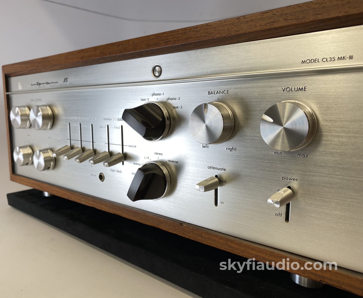 Luxman CL35 MKIII Vintage Tube Preamp