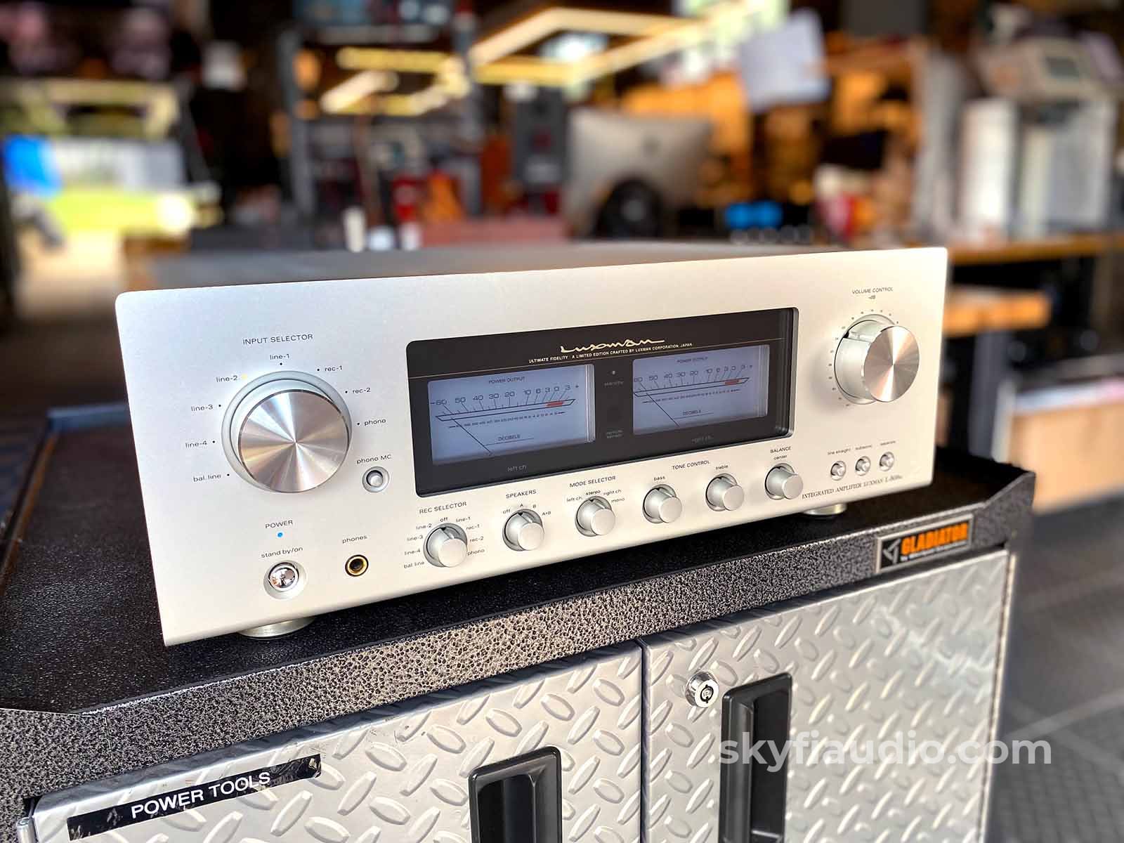 Luxman L-505U Integrated Amplifier With Phono And Meters