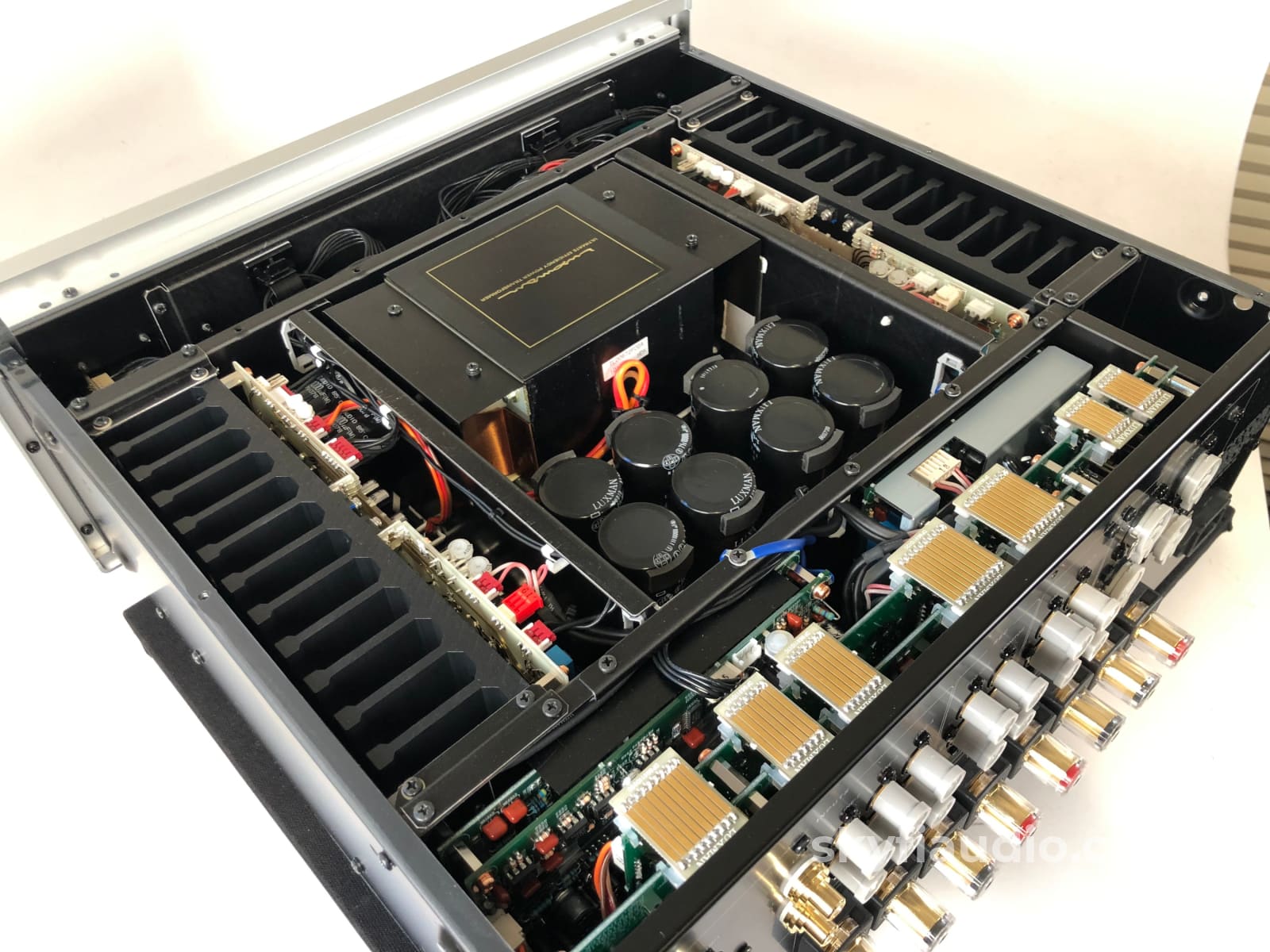 Luxman L-509X Integrated Amplifier With Phono - As New