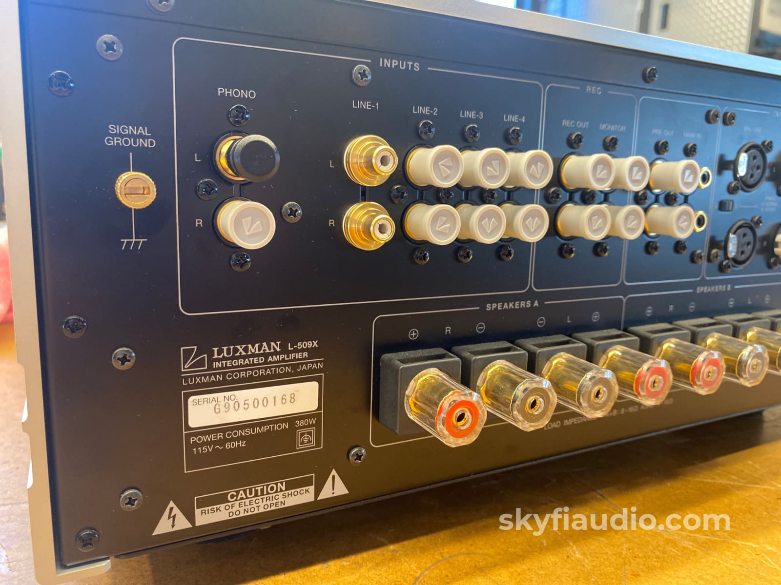 Luxman L-509X Solid State Integrated Amplifier - Demo And Complete