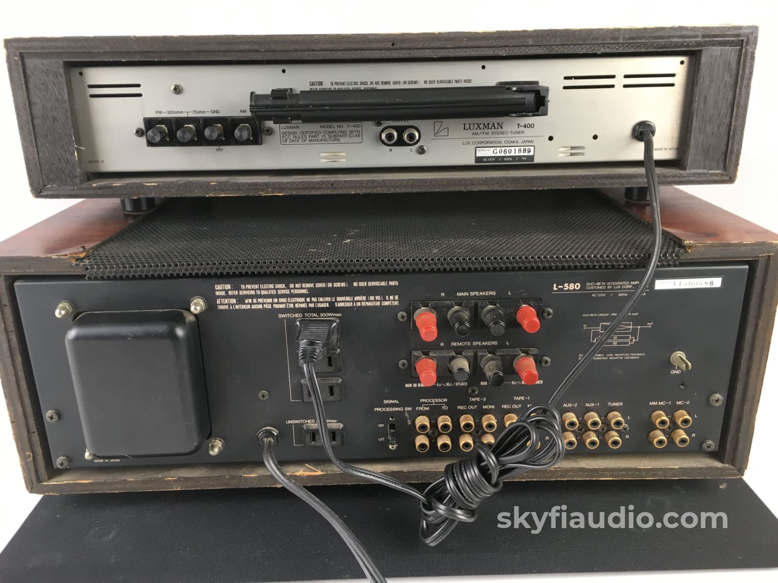 Luxman L-580 Integrated Amplifier and T-400 Tuner