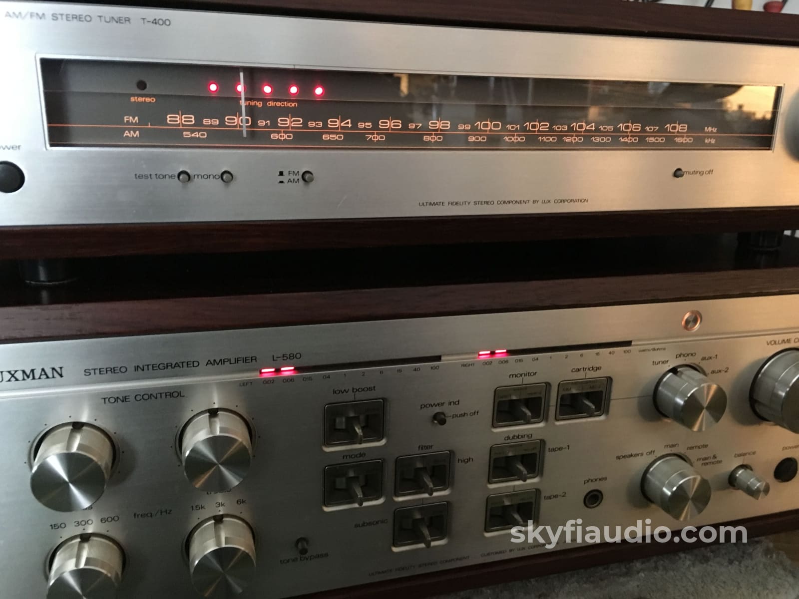Luxman L-580 Integrated Amplifier and T-400 Tuner