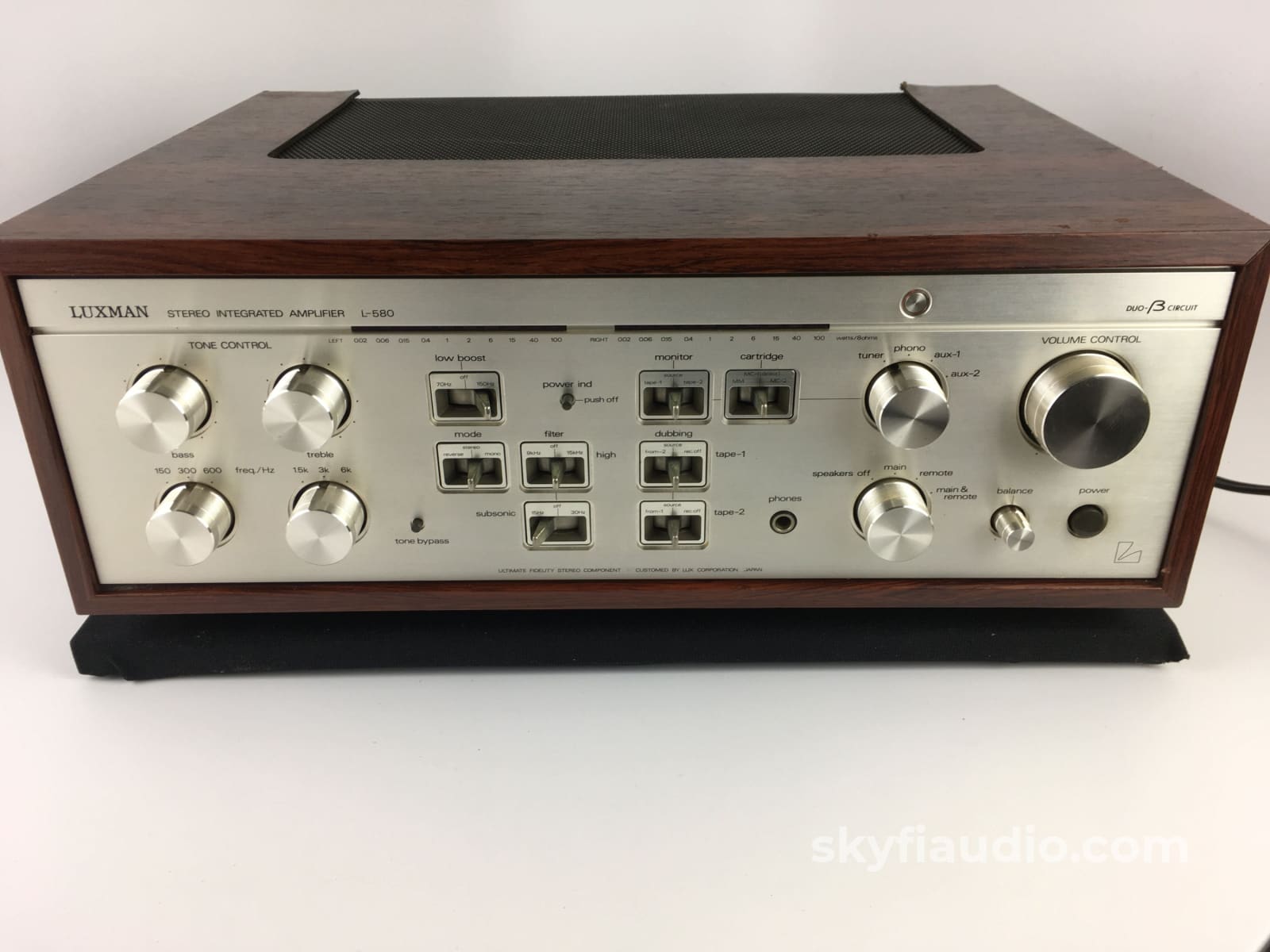 Luxman L-580 Integrated Amplifier And T-400 Tuner