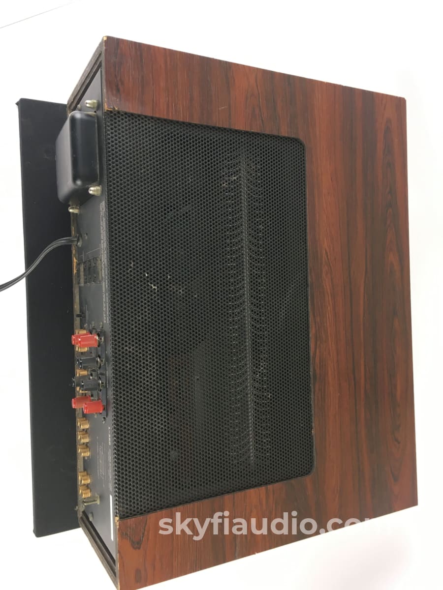 Luxman L-580 Integrated Amplifier and T-400 Tuner