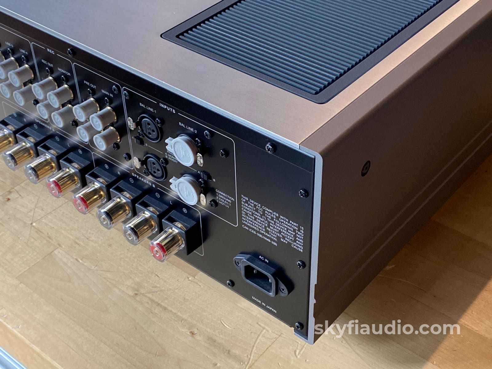 Luxman L-590AXII Integrated Amplifier from Japan - CLASS A