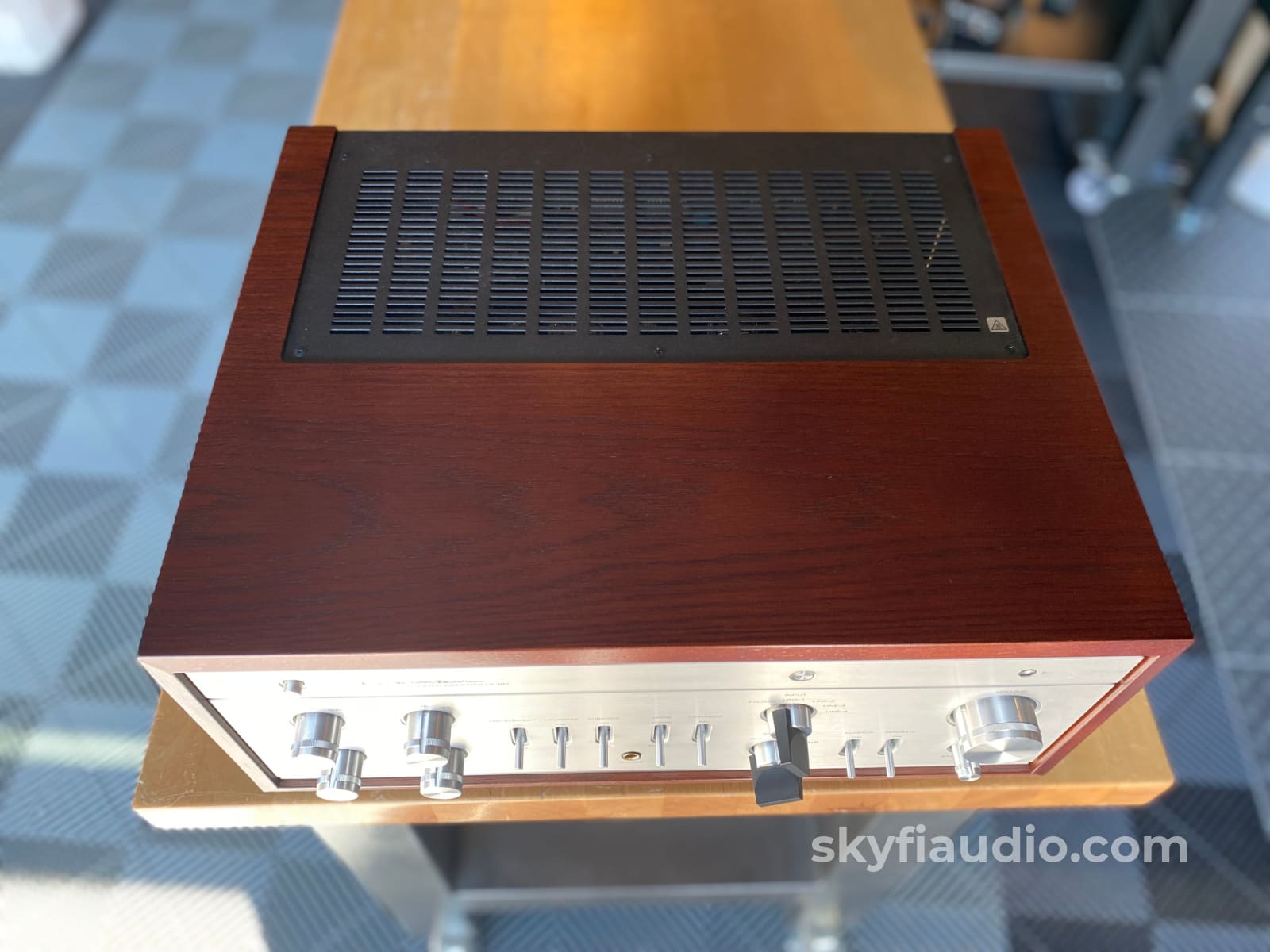 Luxman Lx-380 Tube Integrated Stereo Amplifier - Demo Unit