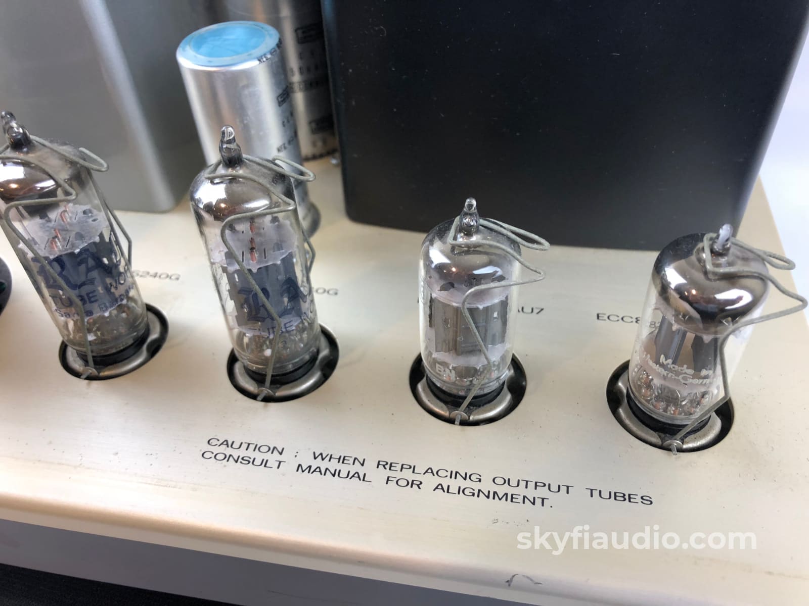 Luxman Mb-3045 Tube Monoblock Amplifier Pair