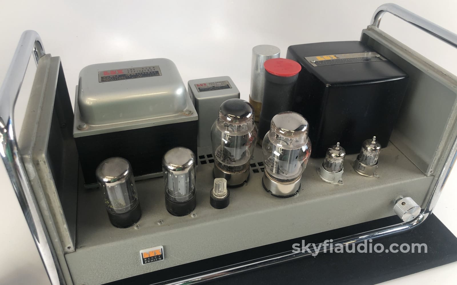Luxman Mb8A Mono Tube Amplifiers With Kt88 Tubes - Rare And Collectible Amplifier