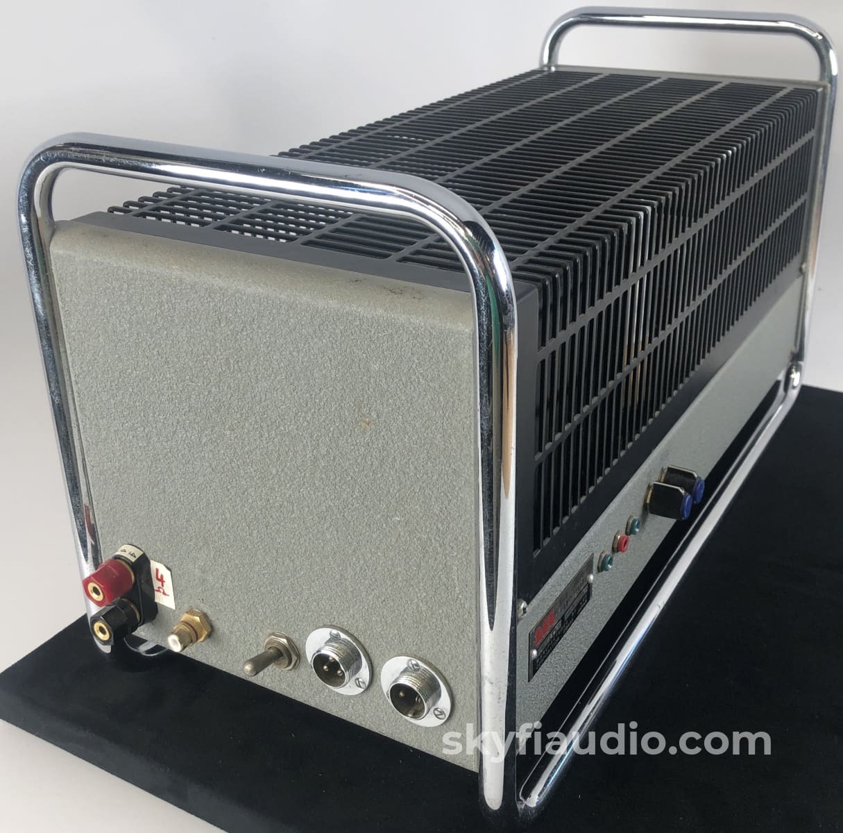 Luxman Mb8A Mono Tube Amplifiers With Kt88 Tubes - Rare And Collectible Amplifier