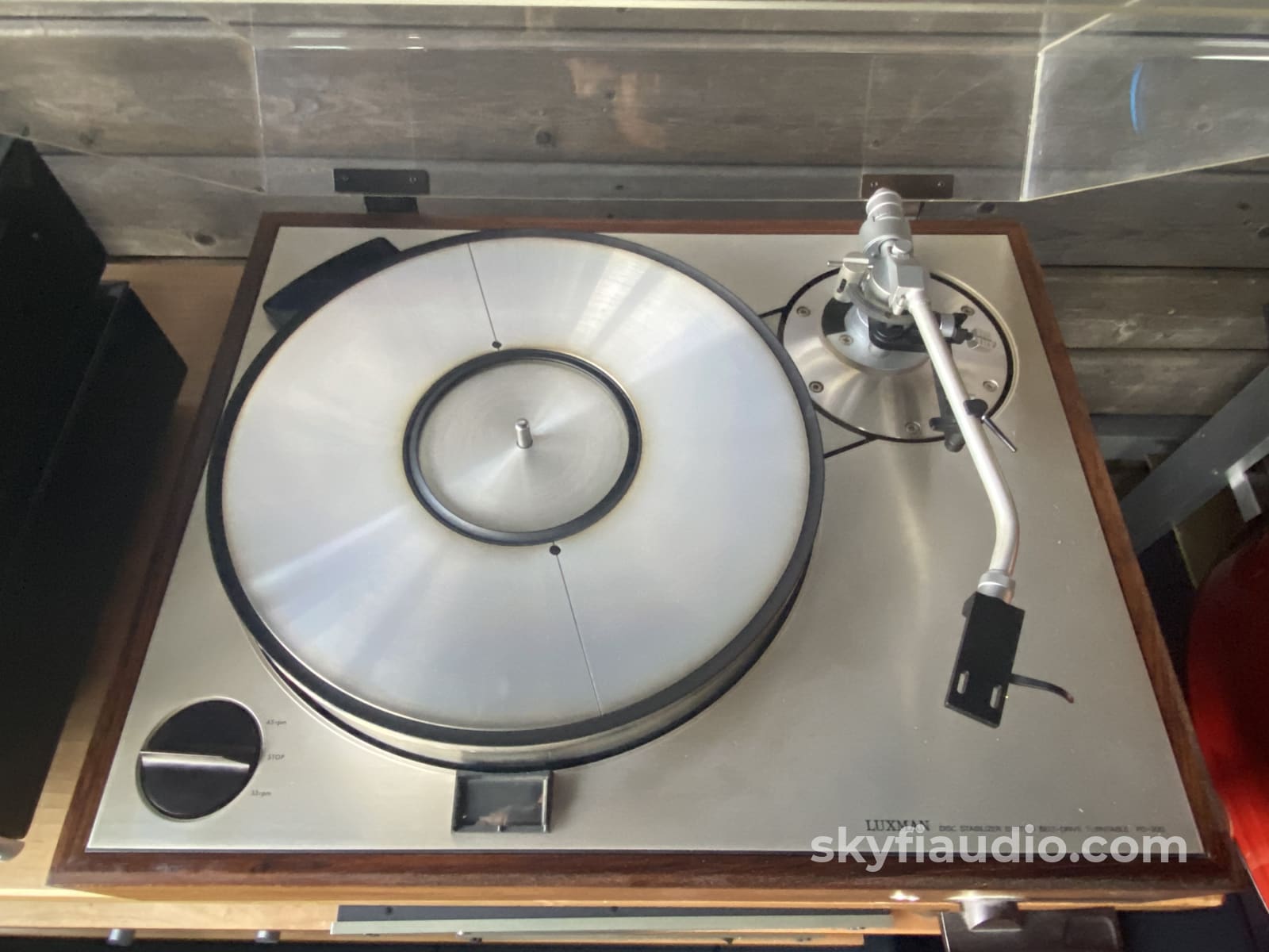 Luxman Pd-300 Vintage Turntable With New Sumiko Blackbird Mc Cartridge