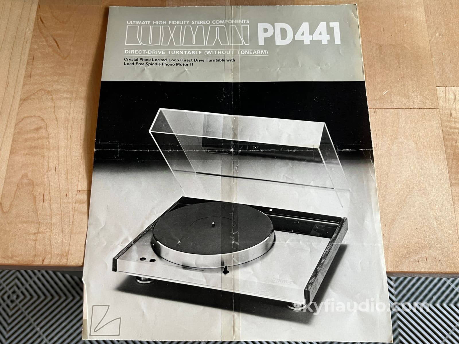Luxman PD441 Vintage turntable - Direct Drive - W/ New Ortofon X40 Cartridge Turntable