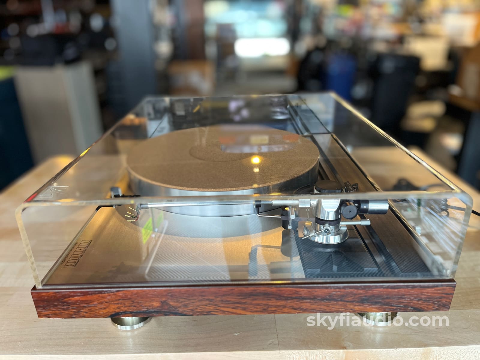 Luxman PD441 Vintage turntable - Direct Drive - W/ New Ortofon X40 Cartridge Turntable