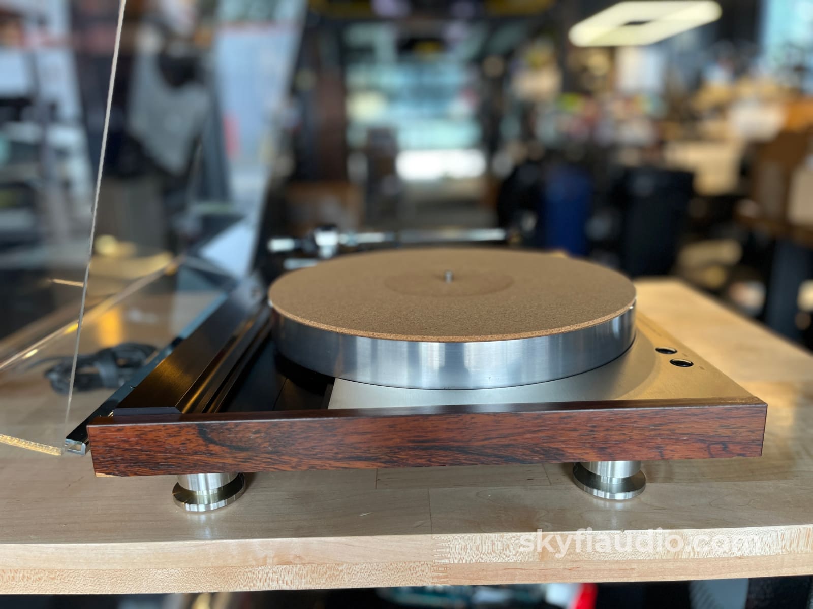 Luxman PD441 Vintage turntable - Direct Drive - W/ New Ortofon X40 Cartridge Turntable